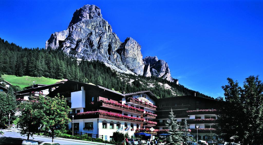 Hotel Miramonti Corvara Exterior photo